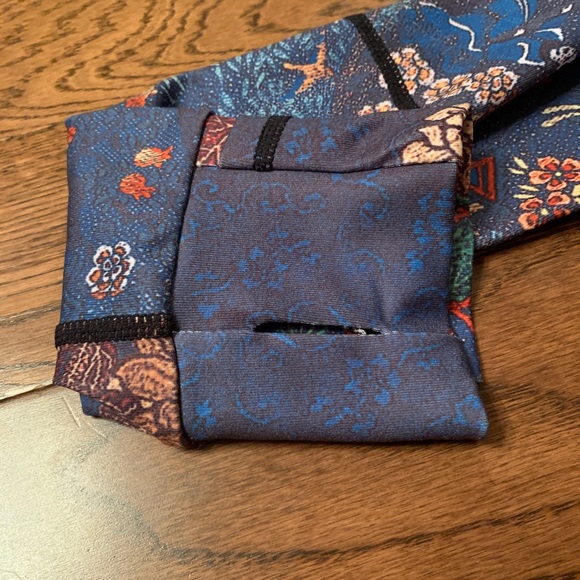 Lulu Zip up sweater - Picture 4 of 8